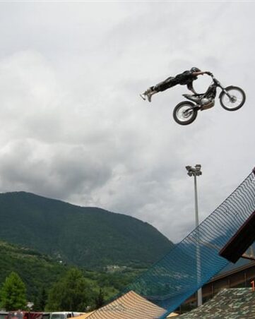 Un beau seat grab d'Arthur Coutard pour fêter son retour sur la scène freestyle