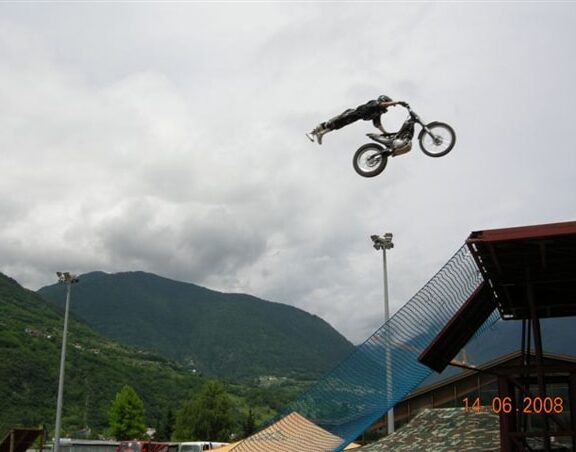 Un beau seat grab d'Arthur Coutard pour fêter son retour sur la scène freestyle