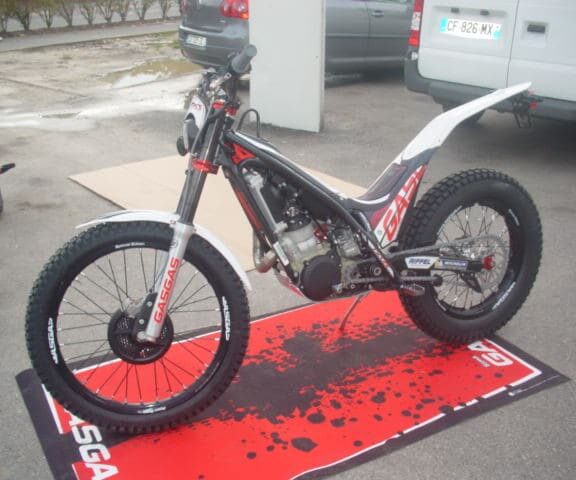 Les Gas Gas 2013 chez Stand Trial