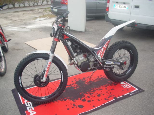Les Gas Gas 2013 chez Stand Trial