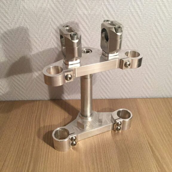 tés de fourche réalisés par l’Atelier Trial Ancienne sont adaptés aux Yamaha TY 125 et 250