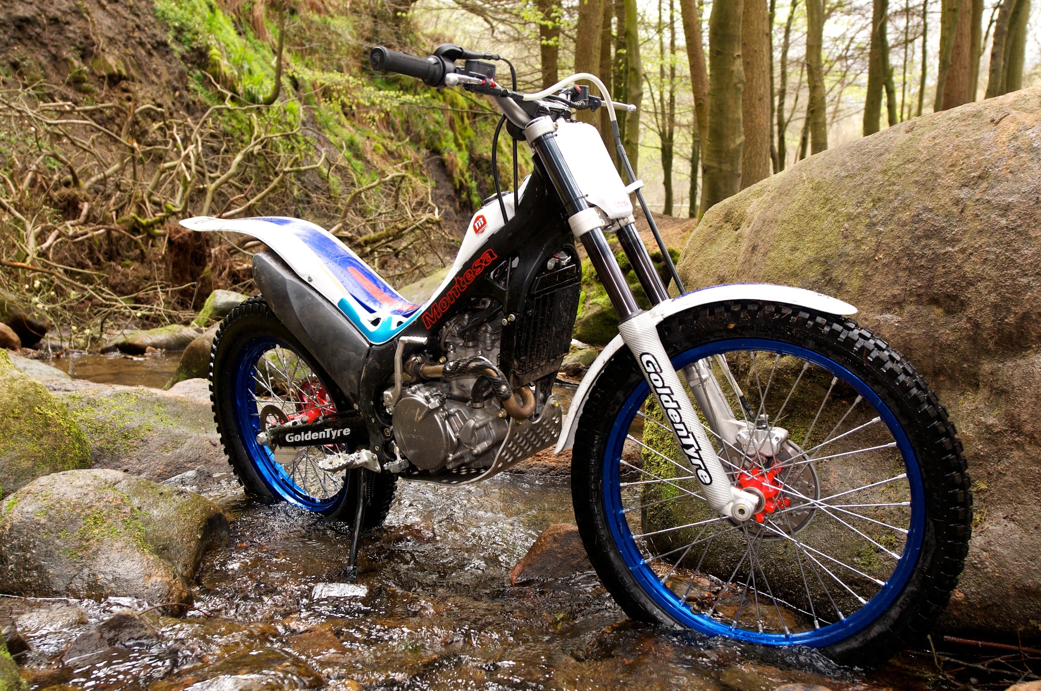 Honda-Montesa 4RT Racing 2011