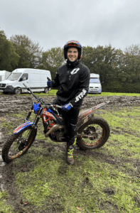 Alex Desbouis dans le paddock