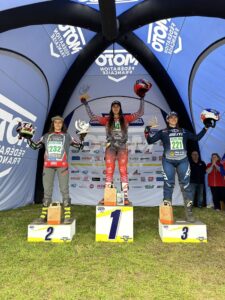 Podium Elite Feminine