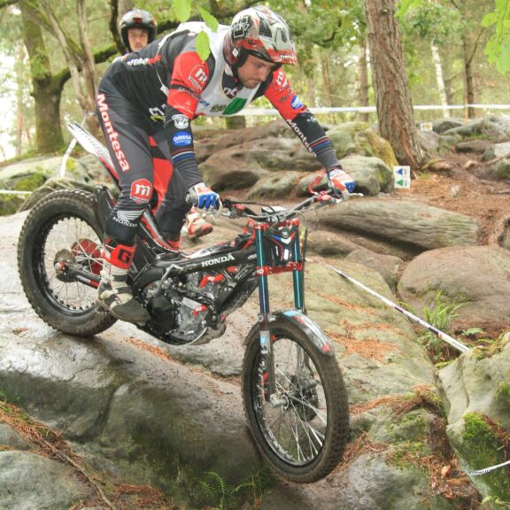 Trial Larchant