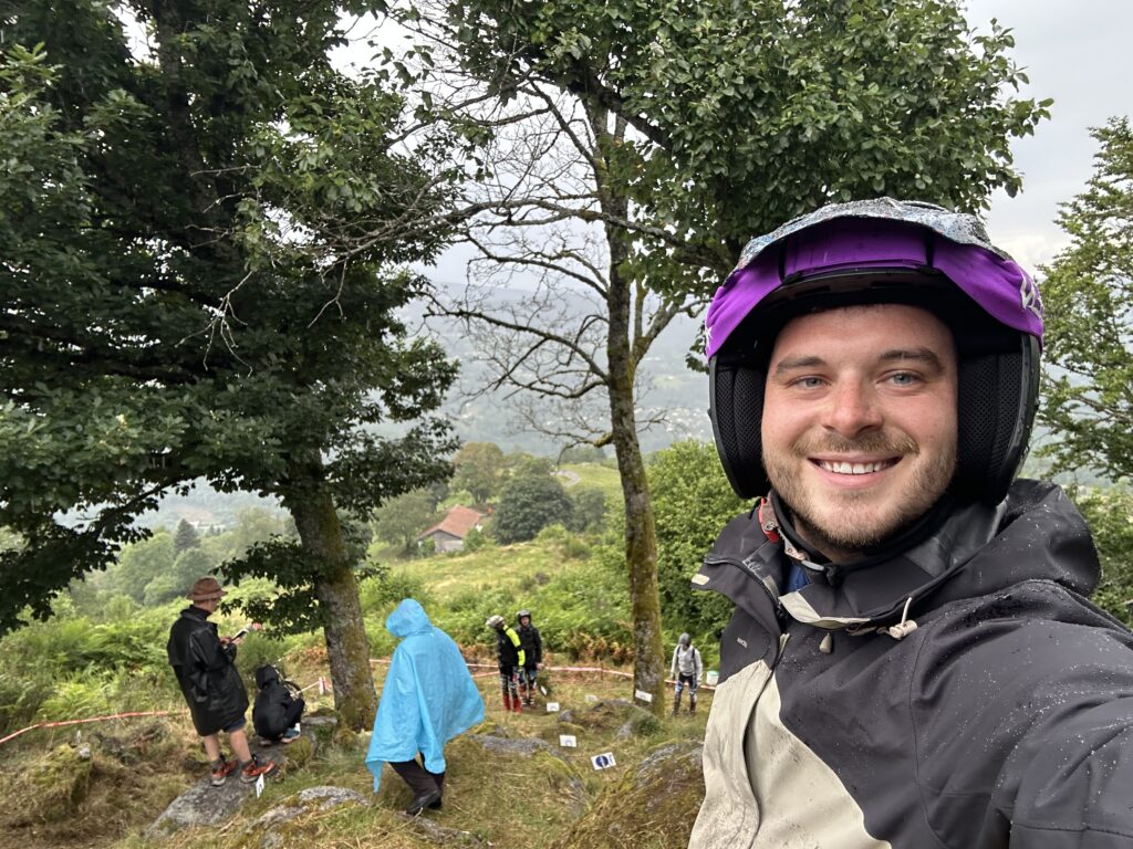 Alex Desbouis - Votre rédacteur Web et Community Manager